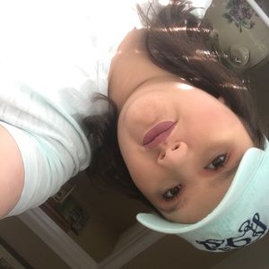 Meet your Posher, Laura ann